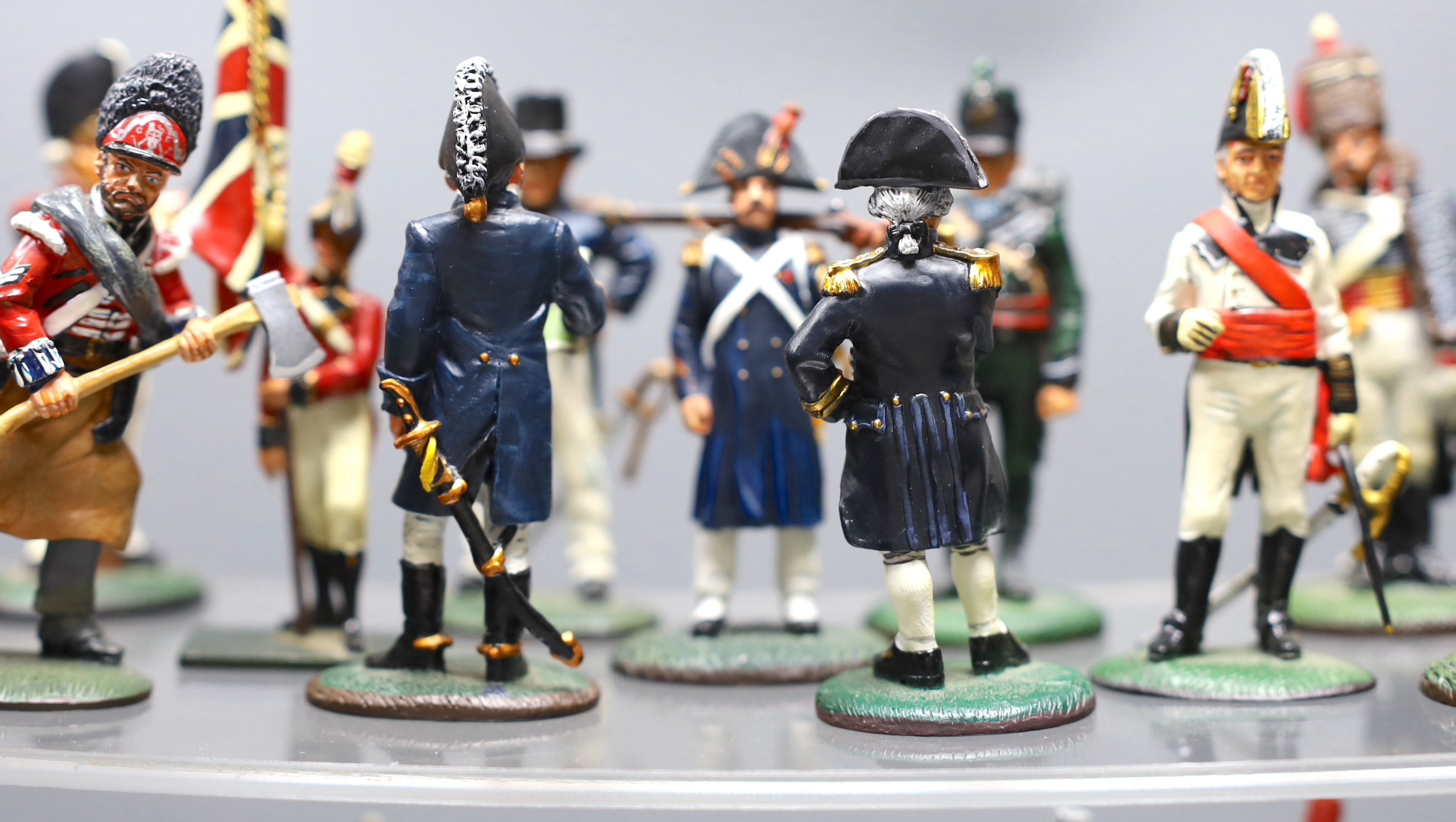 Duke of Wellington and Napoleonic war interest – A group of painted lead figures of soldiers by Delprado, Oryon, etc. composition models